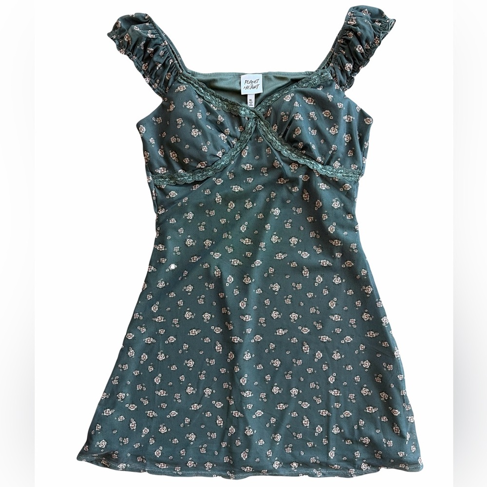 Planet Heart Green Floral Ruffle Strap Dress
